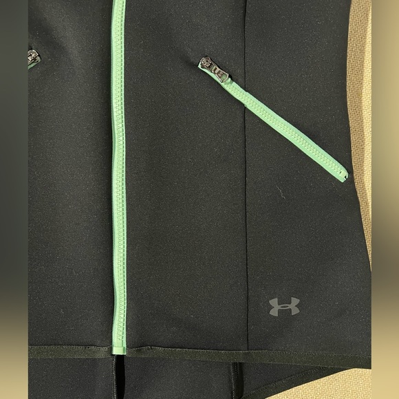 Under Armour women’s vest - Picture 3 of 3